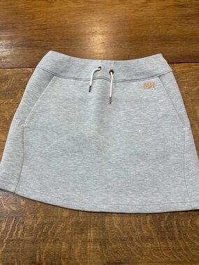 Helly Hansen Heather Gray A-Line Pull-On Skirt with Drawstring Sz small